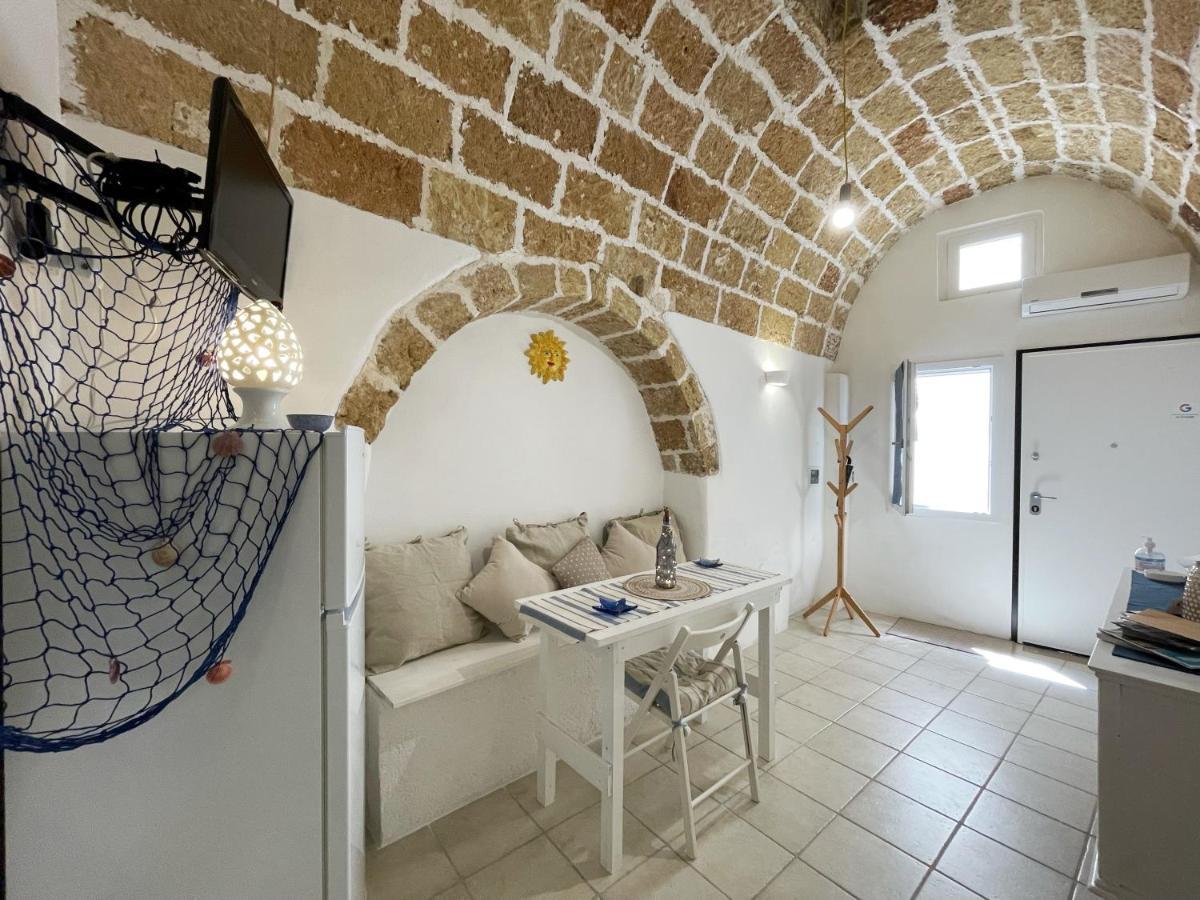 Mediterraneo House- Casa Nel Centro Storico Matino Buitenkant foto