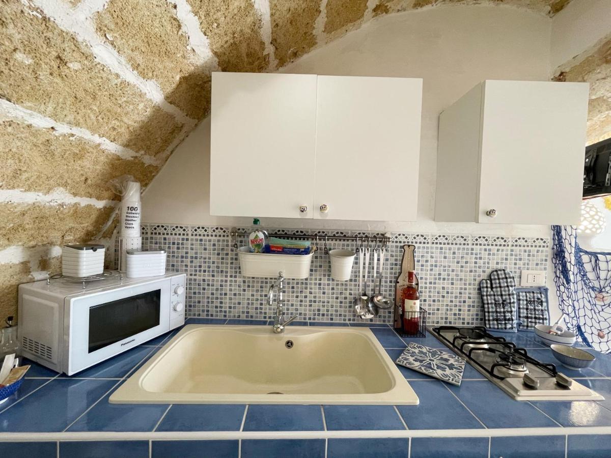 Mediterraneo House- Casa Nel Centro Storico Matino Buitenkant foto